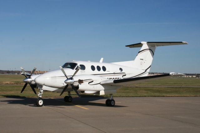 Beechcraft King Air F90 (N605EA)