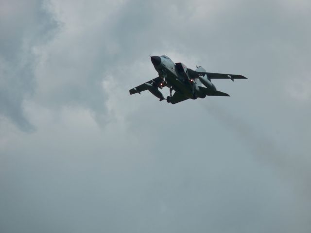 — — - Tornado at Büchel-ETSB Approach in May 17