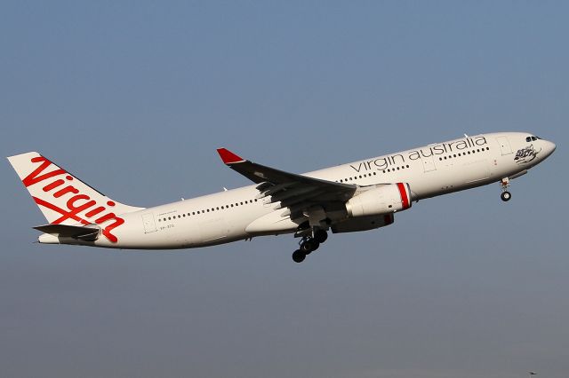 Airbus A330-200 (VH-XFD)