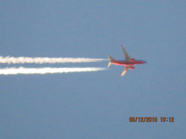 Boeing 737-700 (N440LV)