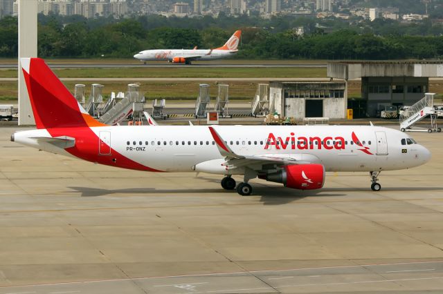 Airbus A320 (PR-ONZ)
