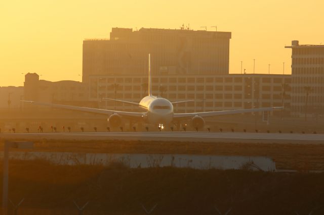 BOEING 767-400 (N834MH)