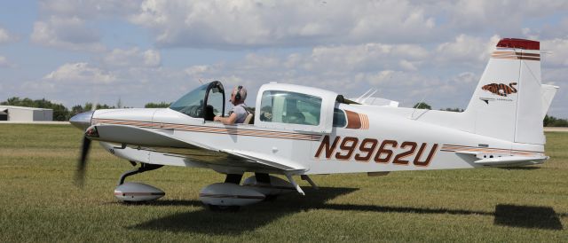 Grumman AA-5 Tiger (N9962U) - On flightline