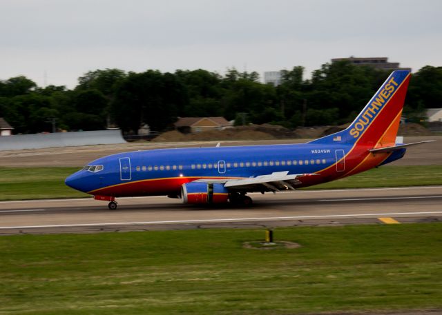 Boeing 737-700 (N624SW)