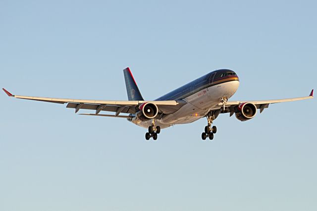 Airbus A330-200 (JY-AIE)