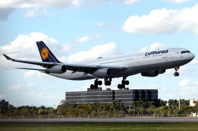 Airbus A340-300 (D-AIFC) - Short final to 9 at MIA 2/2/13