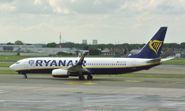 Boeing 737-800 (EI-FIZ) - Ryanair Boeing 737-8AS(WL) EI-FIZ in Brussels 