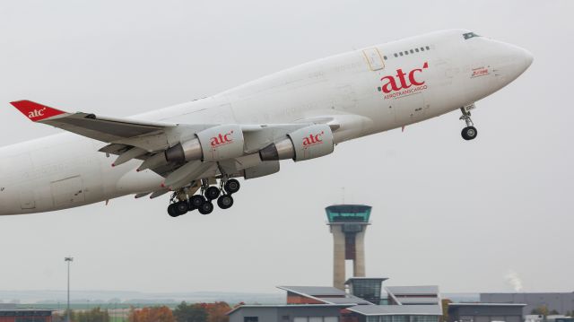 Boeing 747-200 (ER-BBC)