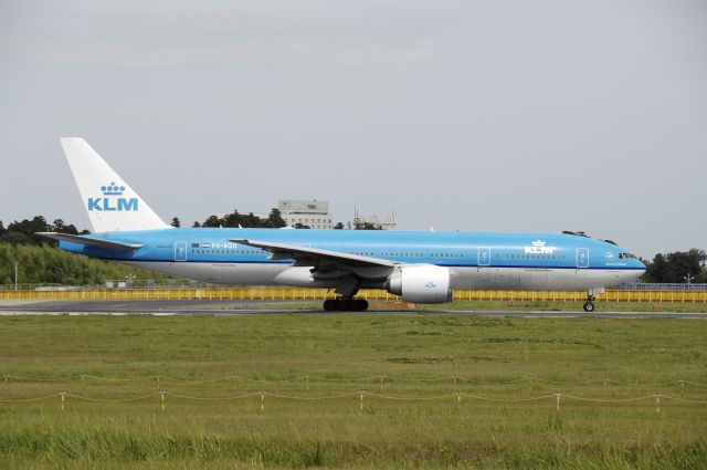 Boeing 777-200 (PH-BQD) - Takeoff at narita Intl Airport Rwy16R on 2013/08/20