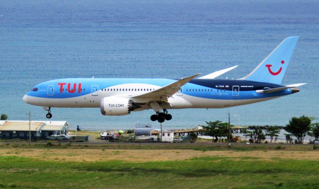 Boeing 787-8 (G-TUIA)