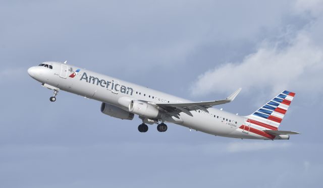 Airbus A321 (N129AA) - Departing LAX