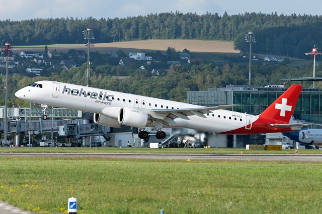 Embraer E190-E2 (HB-AZJ)