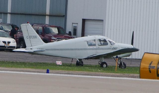 Piper Cherokee (C-FUSW)