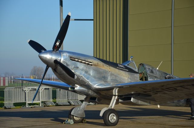 SUPERMARINE Spitfire (G-IRTY)