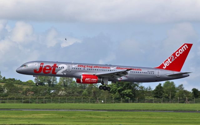 Boeing 757-200 (G-LSAH) - jet2 b757-2 g-lsah about to land at shannon 21/5/16.