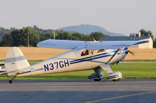 TEMCO Silvaire (N37GH) - Seen at KFDK on 6/20/2009.  Manufactured in 1947.