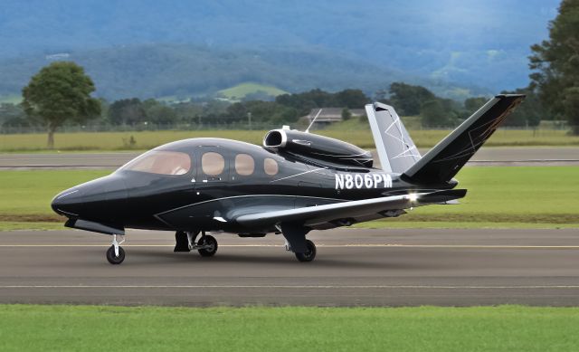 Cirrus Vision SF50 (N806PM)