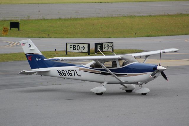 Cessna Skylane (N6167L)