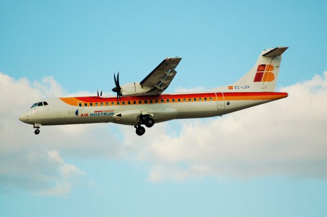 ATR ATR-72 (EC-LQV)