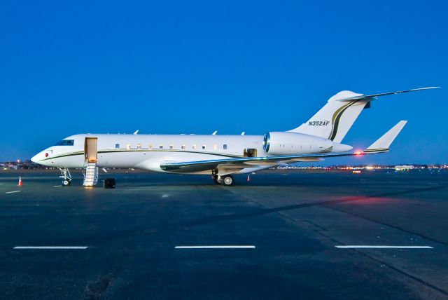 Bombardier Global 5000 (N352AF) - Night is darkest just before the dawn !