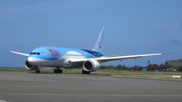 Boeing 787-8 (G-TUIE)