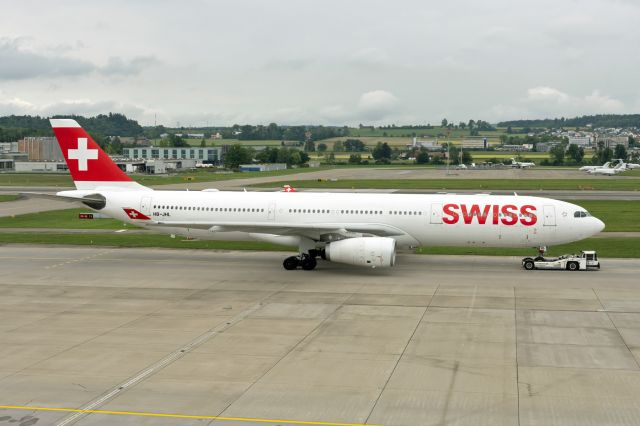 Airbus A330-300 (HB-JHL)