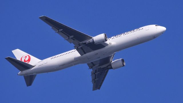 BOEING 767-300 (JA612J)