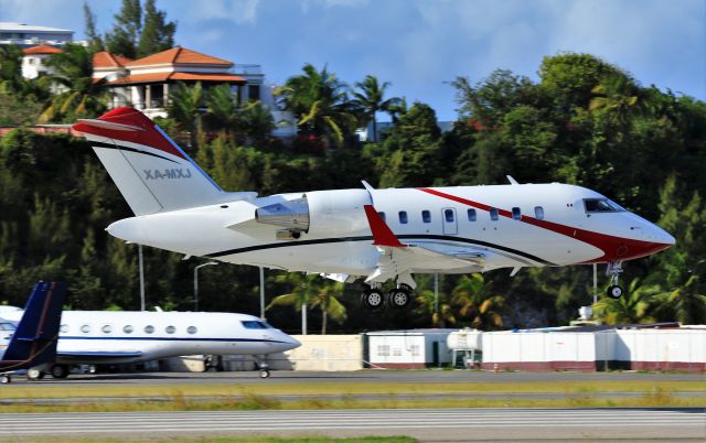 Canadair Challenger (XA-MXJ)