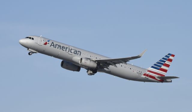 Airbus A321 (N103NN) - Departing LAX