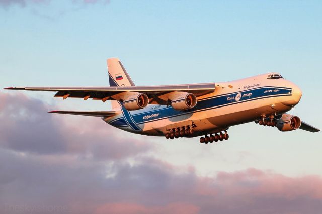 Antonov An-124 Ruslan (RA-82081) - RA-82081 arriving as VDA1994 into East Midlands. 11/05/2019