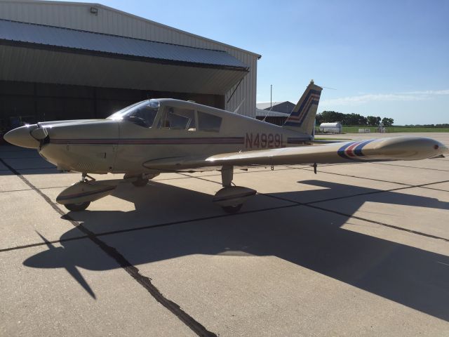 Piper Cherokee (N4929L)