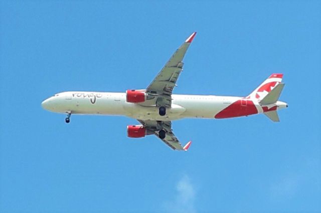 Airbus A321 (C-FJOU) - Air Canada Rouge flight 1714 A321 arriving from YYZ