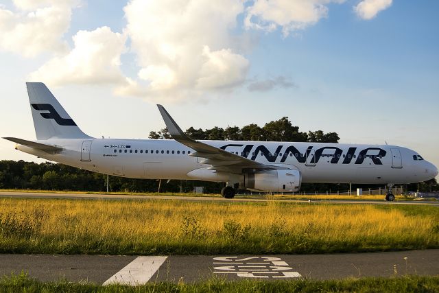 Airbus A321 (OH-LZO)