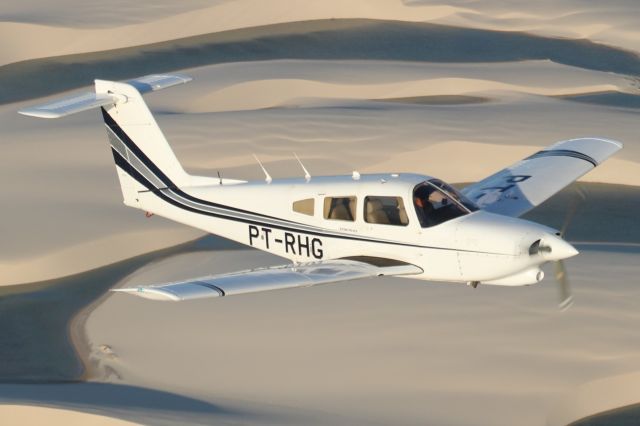 Piper Turbo Arrow 4 (PT-RHG)