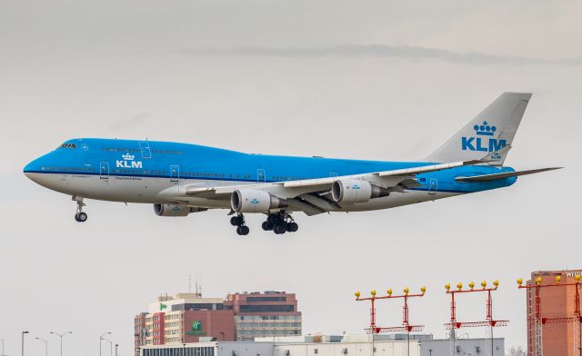 Boeing 747-400 (PH-BFT)