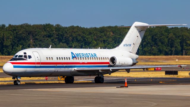 Douglas DC-9-10 (N784TW)