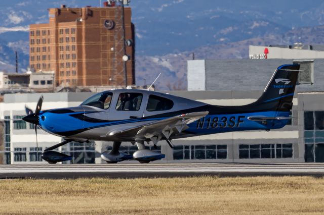 Cirrus SR22 Turbo (N183SF)