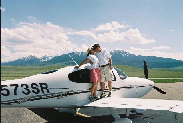 Cirrus SR-22 (N537SR) - Livingston, Montana