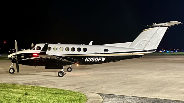 Beechcraft Super King Air 350 (N350FW) - Planemasters Jet Charter’s 2013 Beechcraft King Air 350i shortly after arriving from KJVY. br /br /Bringing home passengers who spent the day at the Kentucky Derby. 5/7/22. 