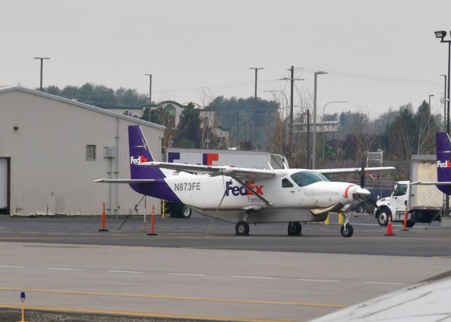 Cessna Caravan (N873FE) - FedEx Cessna 208B Super Cargomaster N873FE in Spokane 