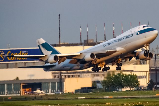 Boeing 747-400 (B-LID) - Frankfurt, 2011