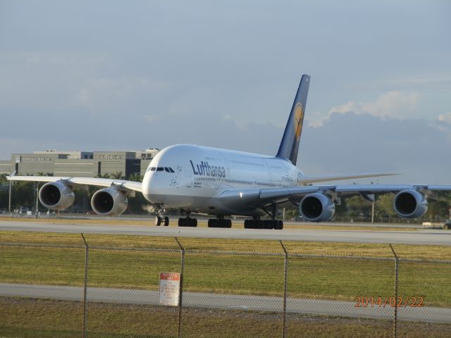 Airbus A380-800 (D-AIMA)