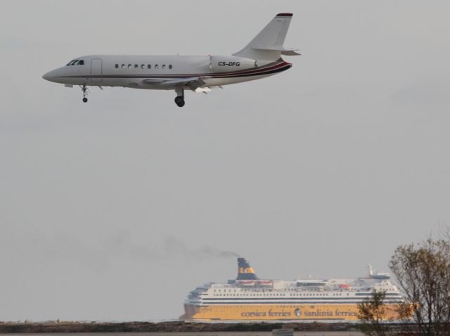 Dassault Falcon 2000 (CS-DFG)