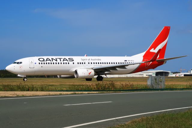 Boeing 737-800 (VH-VYJ)