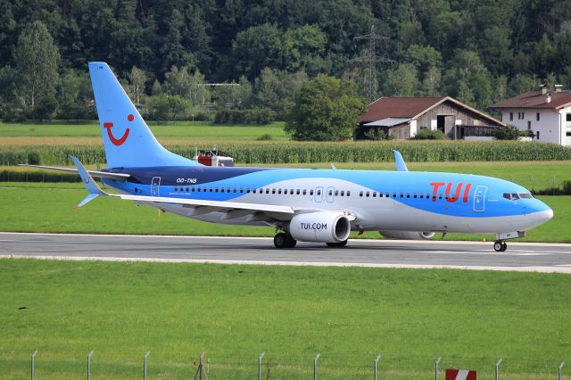 Boeing 737-800 (OO-TNB)