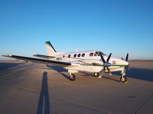 Beechcraft King Air 90 (N8FH)