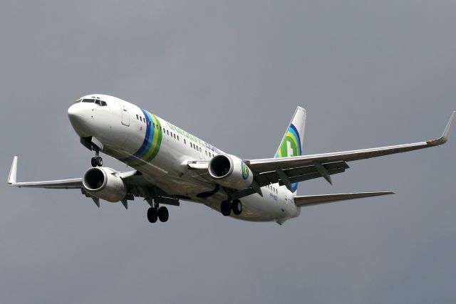 Boeing 737-800 (PH-HZX) - TRANSAVIA AIRLINES  ( http://www.airframes.org/ )