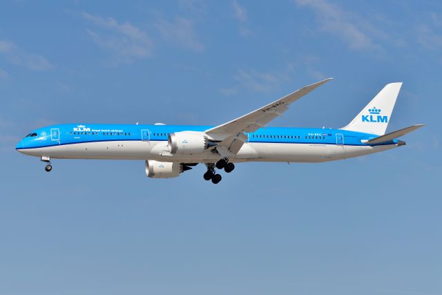 BOEING 787-10 Dreamliner (PH-BKG) - 28-C 03-08-21