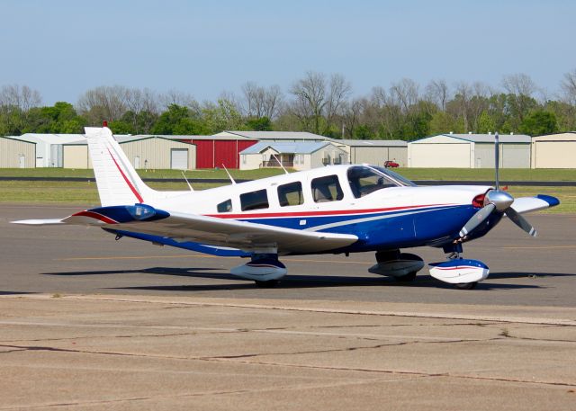 Piper Saratoga (N28693) - At Downtown Shreveport. 1979 Piper PA-32-300