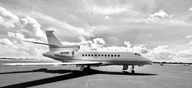 Dassault Falcon 900 (N62NW)